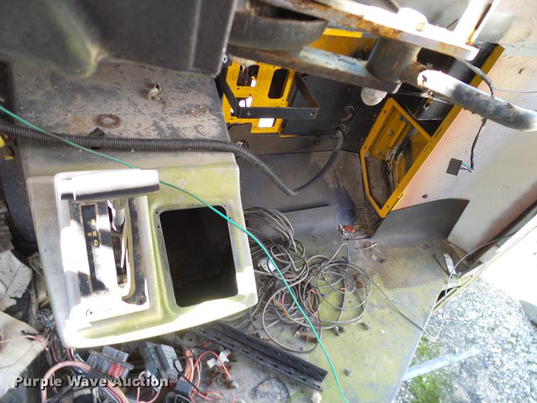 image for item DC7988 2001 Freightliner FS65 Blue Bird school bus