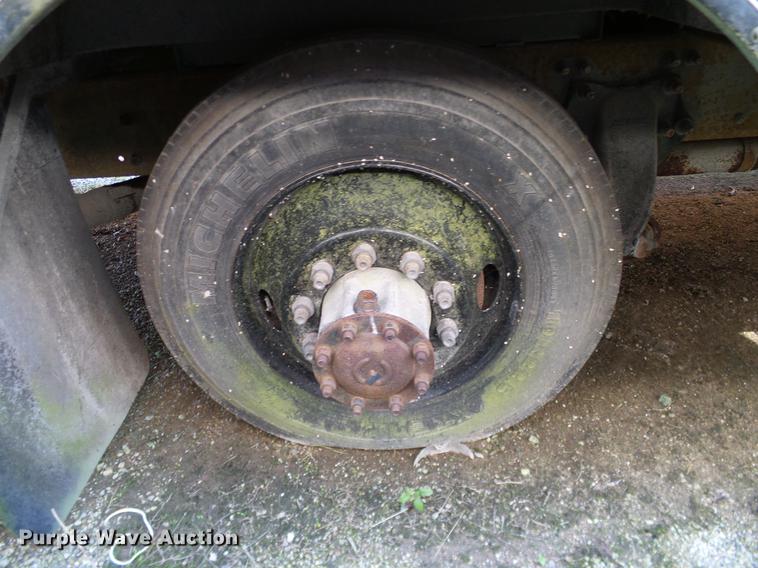 image for item DC7988 2001 Freightliner FS65 Blue Bird school bus