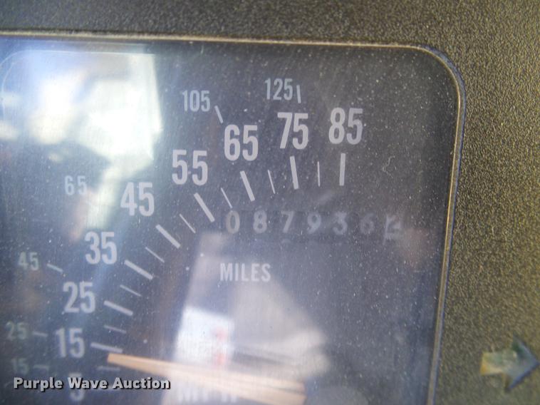 image for item DC7989 1990 International 3700 American Bus Corp. school bus