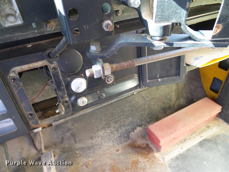 image for item DC7989 1990 International 3700 American Bus Corp. school bus