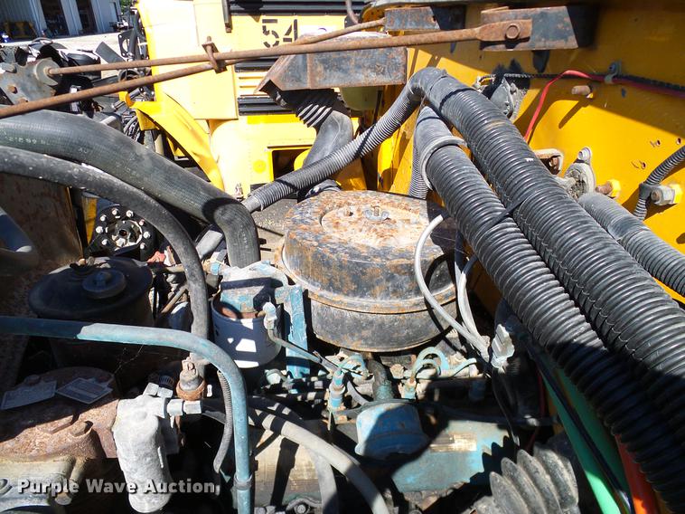 image for item DC7989 1990 International 3700 American Bus Corp. school bus