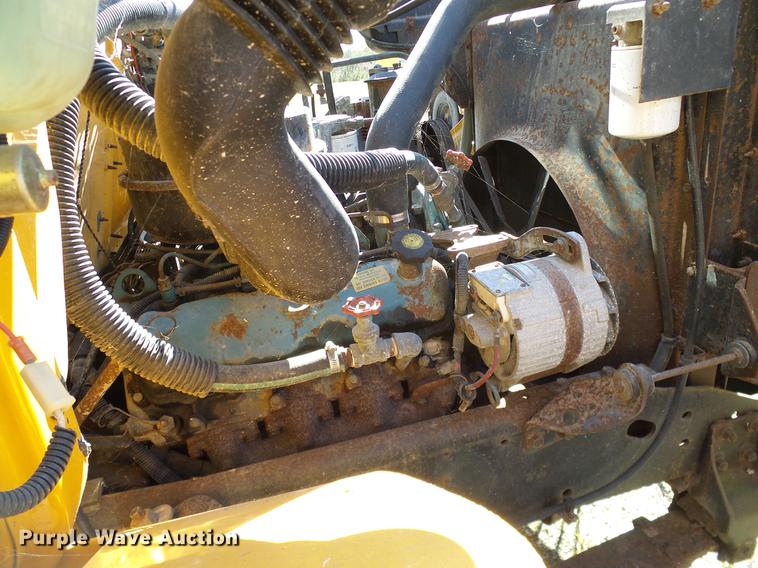 image for item DC7989 1990 International 3700 American Bus Corp. school bus