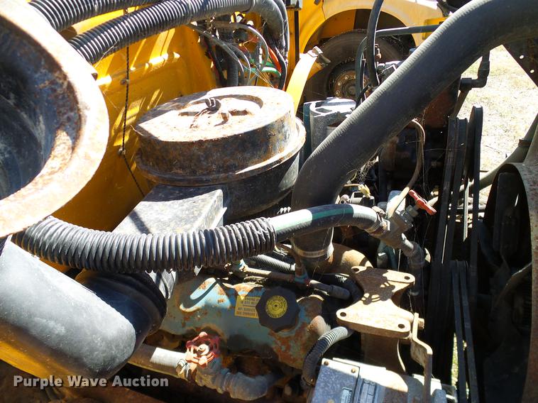 image for item DC7989 1990 International 3700 American Bus Corp. school bus