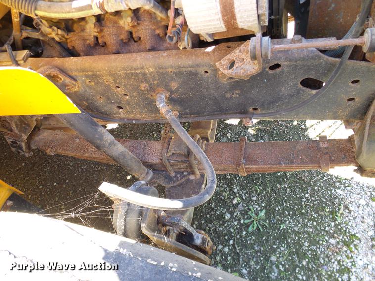 image for item DC7989 1990 International 3700 American Bus Corp. school bus