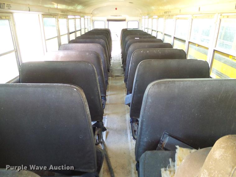 image for item DC7991 1998 International 3800 Thomas school bus