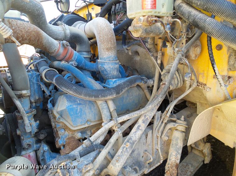 image for item DC7991 1998 International 3800 Thomas school bus