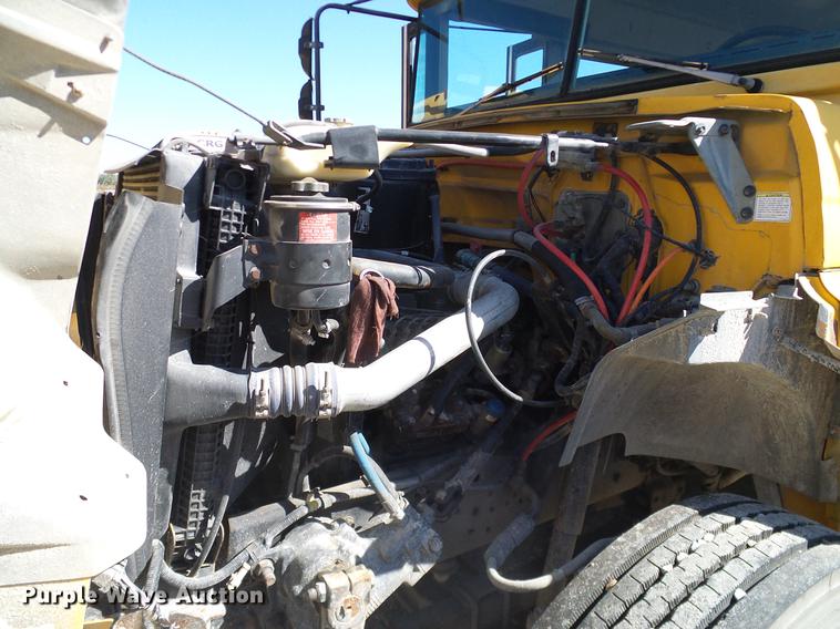 image for item DC7994 1997 Ford B800 Blue Bird school bus