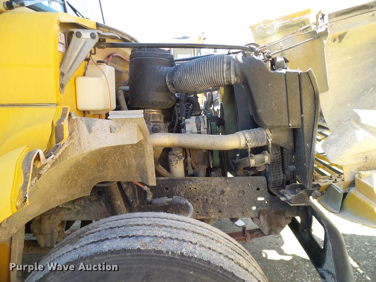 image for item DC7994 1997 Ford B800 Blue Bird school bus