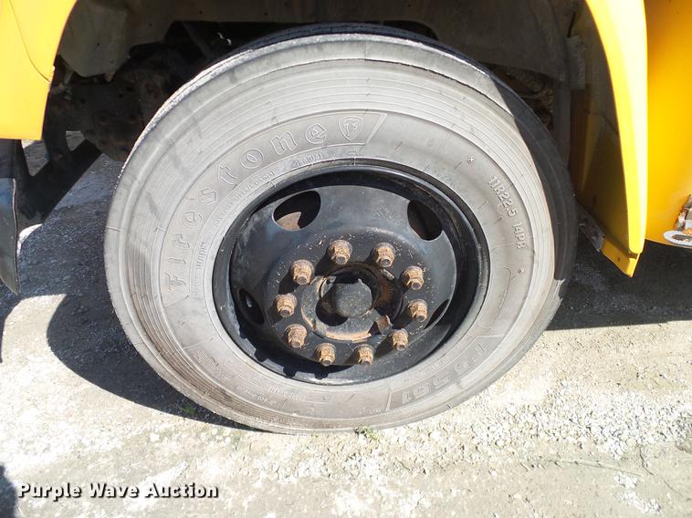 image for item DC7994 1997 Ford B800 Blue Bird school bus