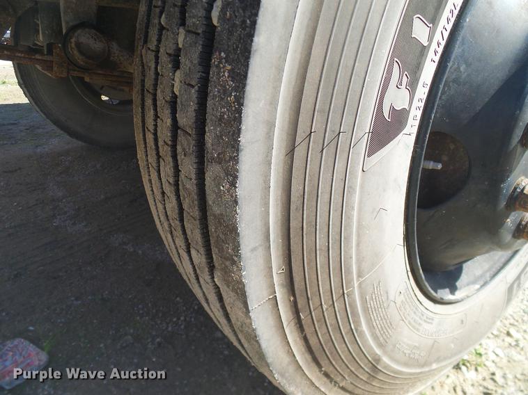 image for item DC7994 1997 Ford B800 Blue Bird school bus