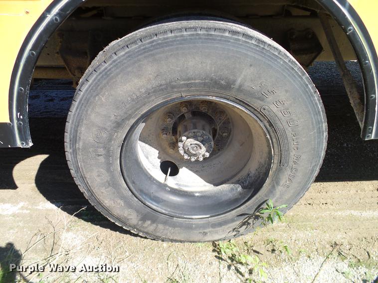 image for item DC7994 1997 Ford B800 Blue Bird school bus