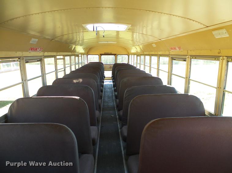 image for item DC7995 1994 International 3700 Carpenter school bus