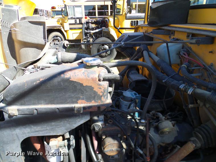 image for item DC7995 1994 International 3700 Carpenter school bus