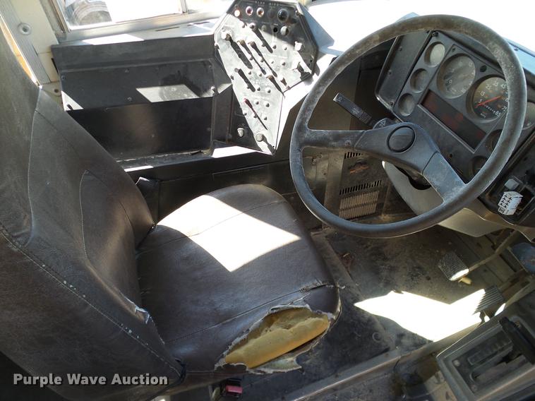 image for item DC7997 1998 Freightliner FS65 Blue Bird school bus