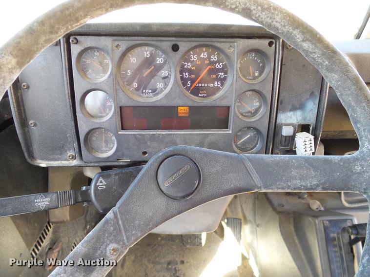 image for item DC7997 1998 Freightliner FS65 Blue Bird school bus