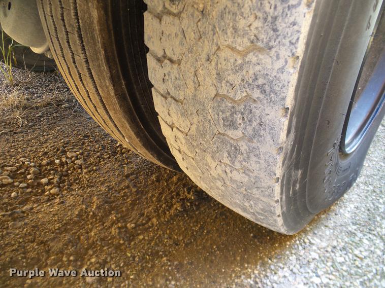 image for item DC7997 1998 Freightliner FS65 Blue Bird school bus