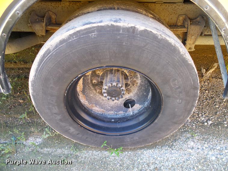 image for item DC7997 1998 Freightliner FS65 Blue Bird school bus