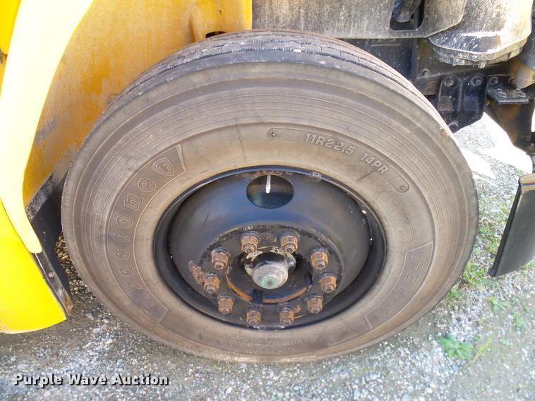 image for item DC7997 1998 Freightliner FS65 Blue Bird school bus