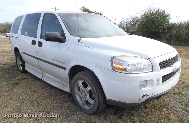 image for item DD1460 2007 Chevrolet Uplander van