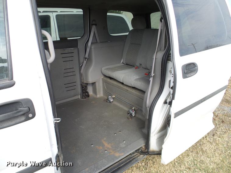 image for item DD1460 2007 Chevrolet Uplander van