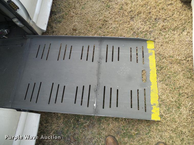 image for item DD1460 2007 Chevrolet Uplander van