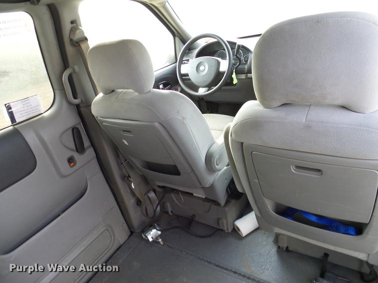 image for item DD1460 2007 Chevrolet Uplander van