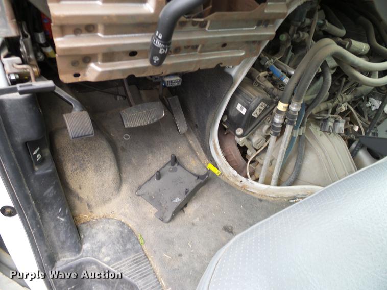 image for item DD1461 2006 Ford E350 XL van