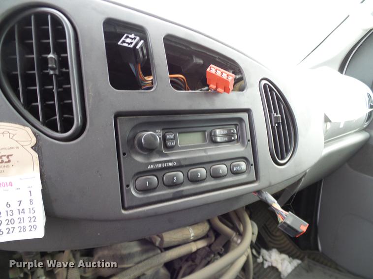 image for item DD1461 2006 Ford E350 XL van