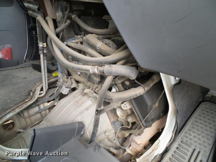 image for item DD1461 2006 Ford E350 XL van