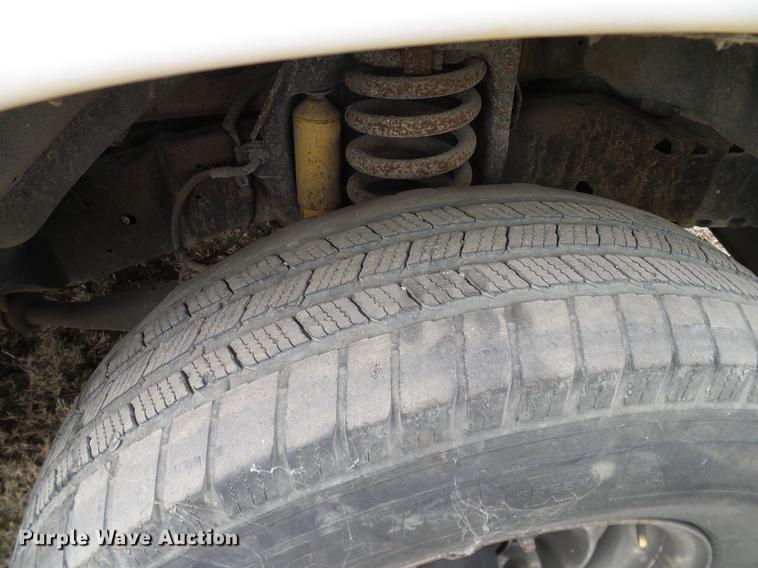 image for item DD1461 2006 Ford E350 XL van