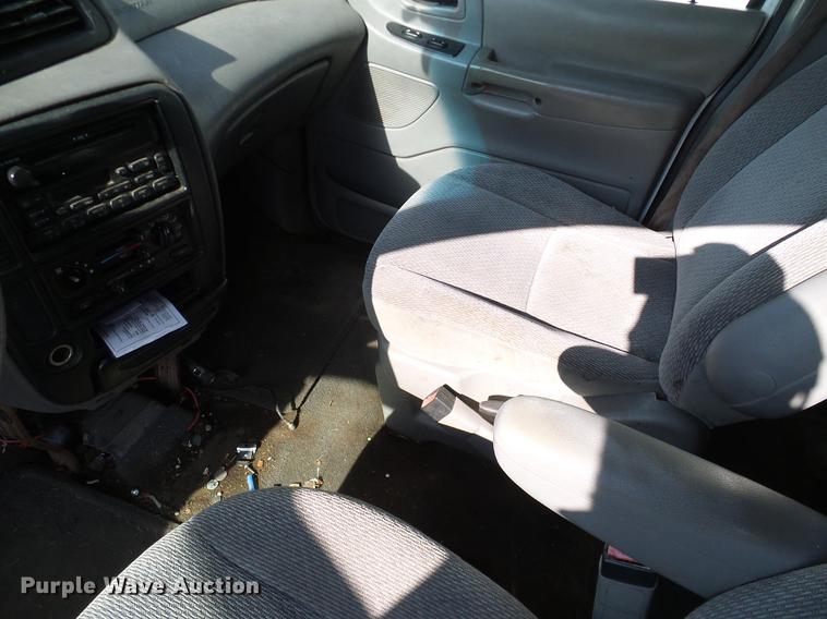 image for item DD1462 2003 Ford Windstar van