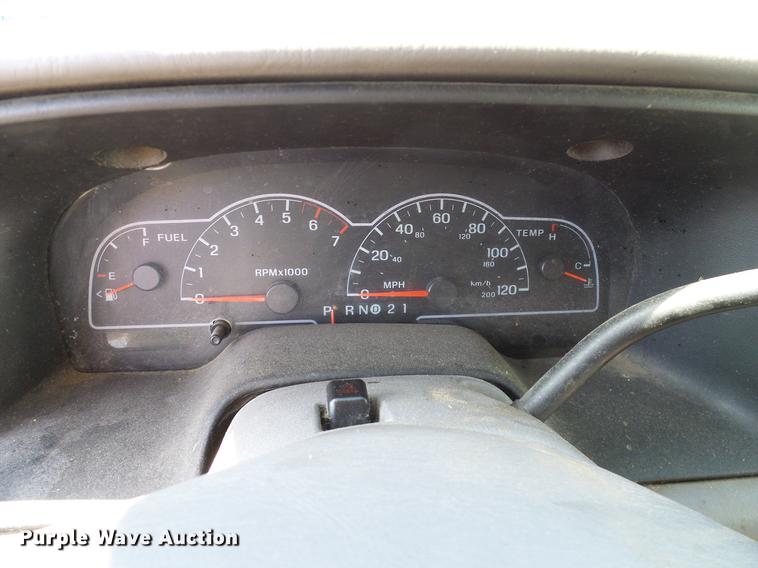 image for item DD1462 2003 Ford Windstar van