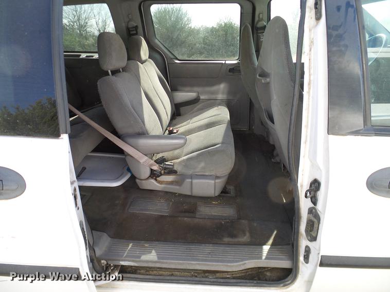 image for item DD1462 2003 Ford Windstar van