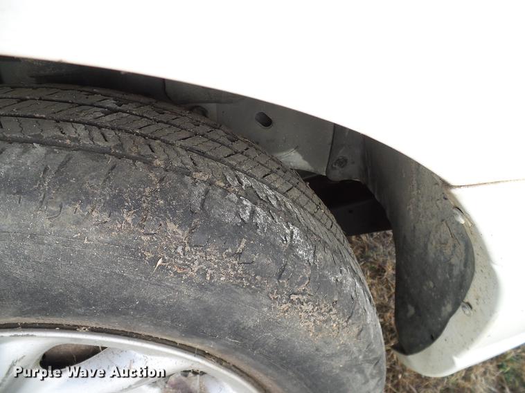 image for item DD1462 2003 Ford Windstar van