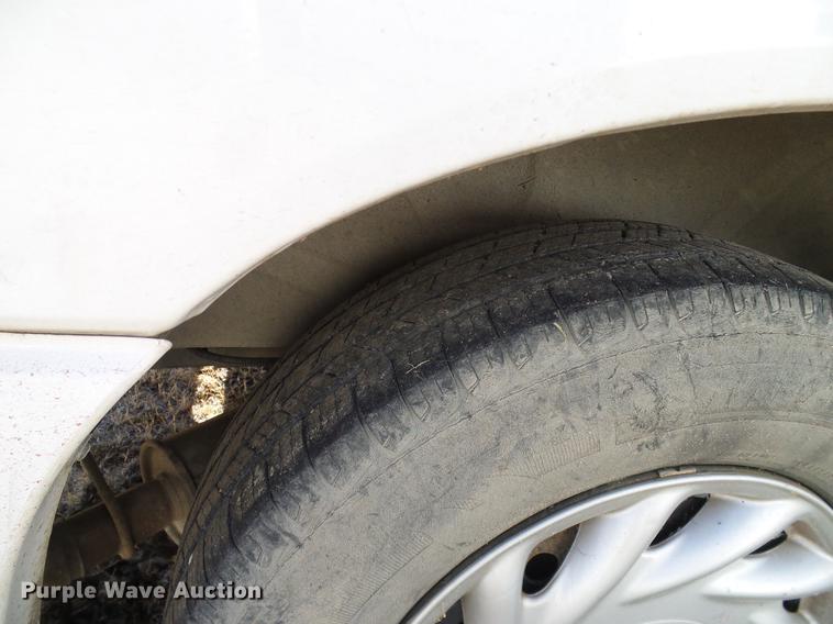 image for item DD1462 2003 Ford Windstar van