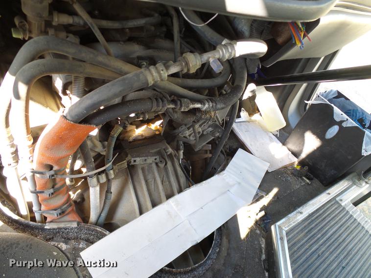 image for item DD1463 2005 Ford Econoline E450 shuttle bus