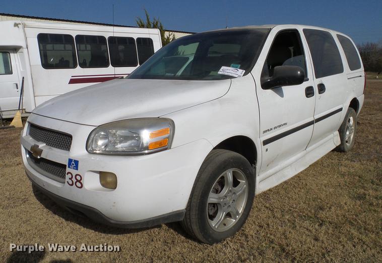 image for item DD1464 2007 Chevrolet Uplander van