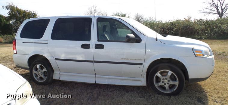 image for item DD1464 2007 Chevrolet Uplander van