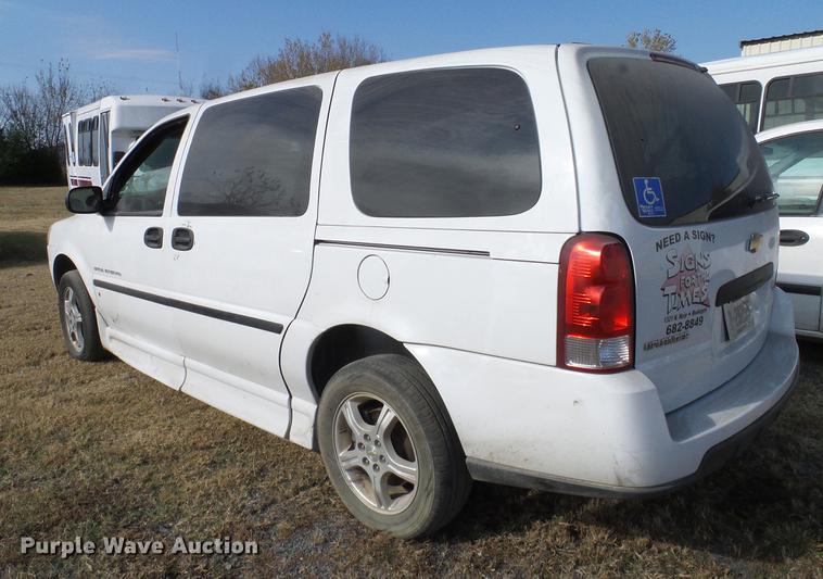 image for item DD1464 2007 Chevrolet Uplander van