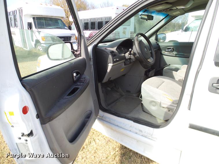 image for item DD1464 2007 Chevrolet Uplander van