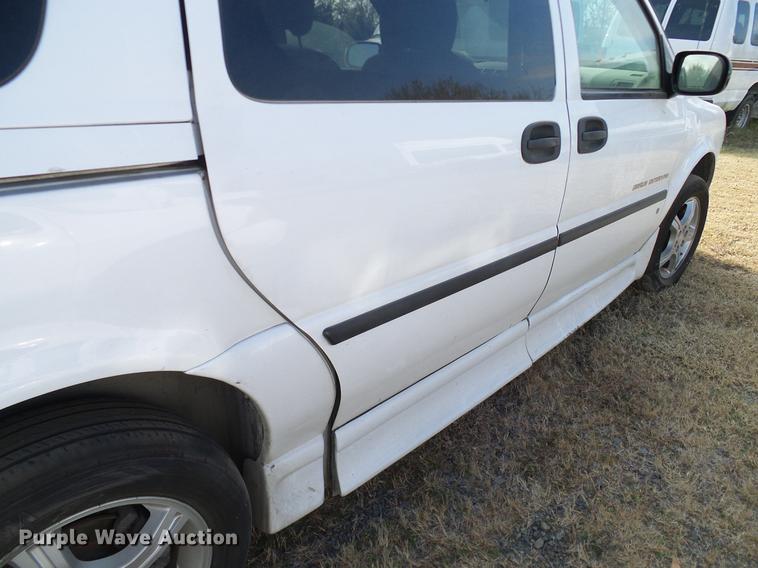 image for item DD1464 2007 Chevrolet Uplander van