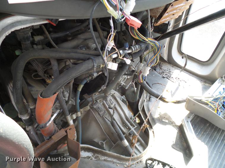 image for item DD1465 2005 Ford Econoline E450 shuttle bus