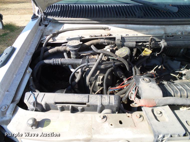 image for item DD1465 2005 Ford Econoline E450 shuttle bus