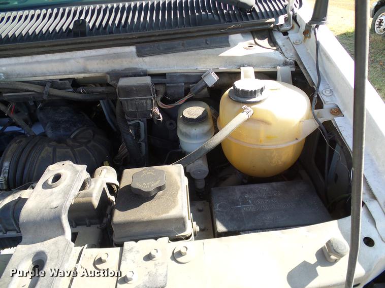image for item DD1466 2005 Ford E350 XL van
