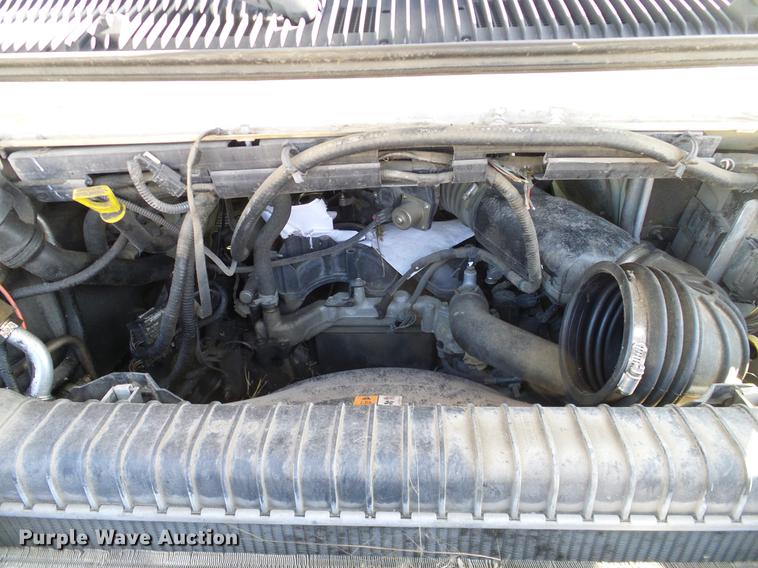 image for item DD1466 2005 Ford E350 XL van
