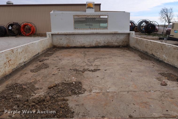 image for item DD9523 1999 Ford F550 dump truck