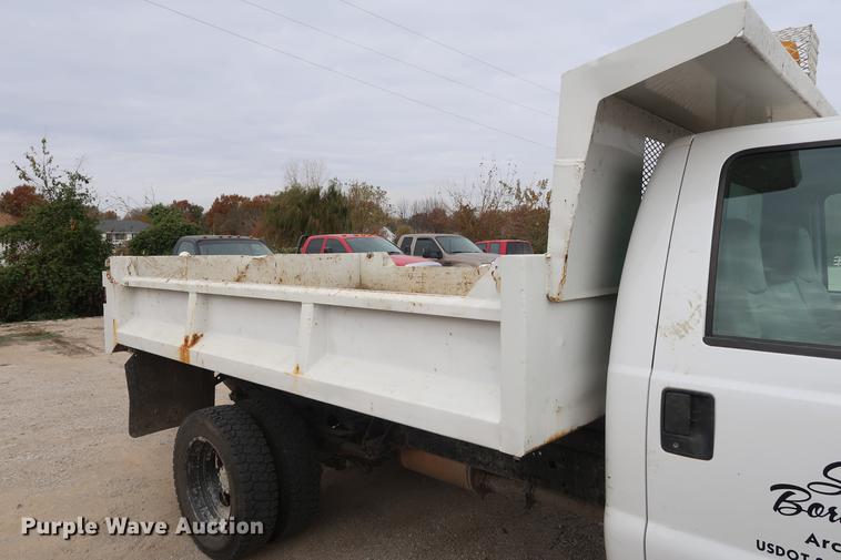 image for item DD9523 1999 Ford F550 dump truck