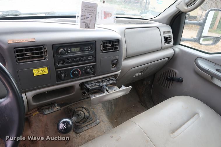 image for item DD9523 1999 Ford F550 dump truck