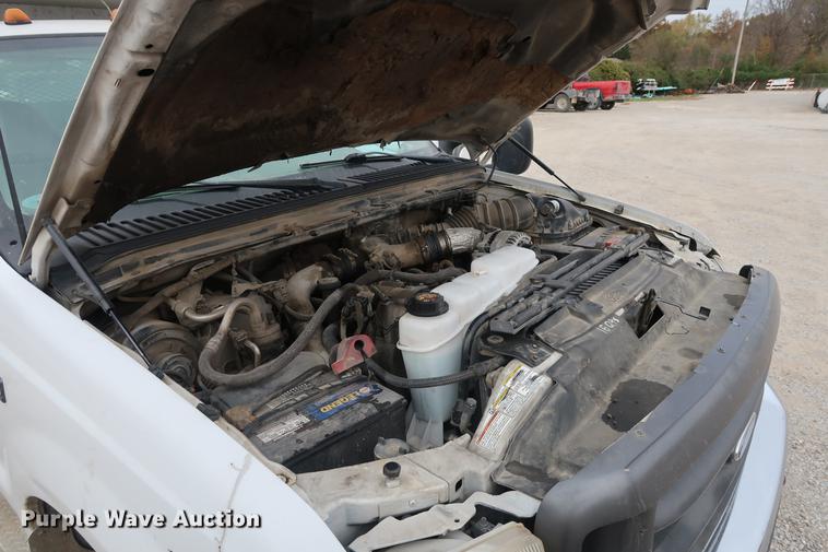 image for item DD9523 1999 Ford F550 dump truck