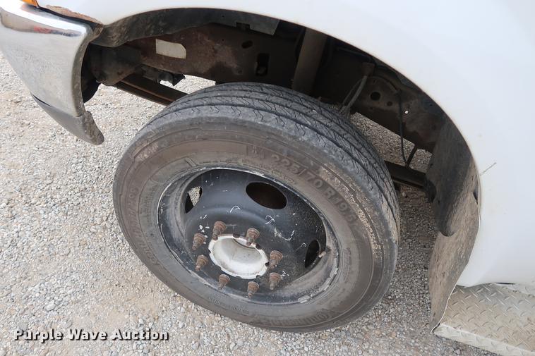 image for item DD9523 1999 Ford F550 dump truck